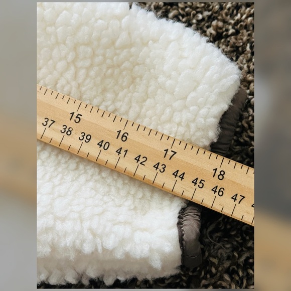 Fabletics Rylan Teddy Full Zip Jacket Women’s Size Small - Picture 9 of 9